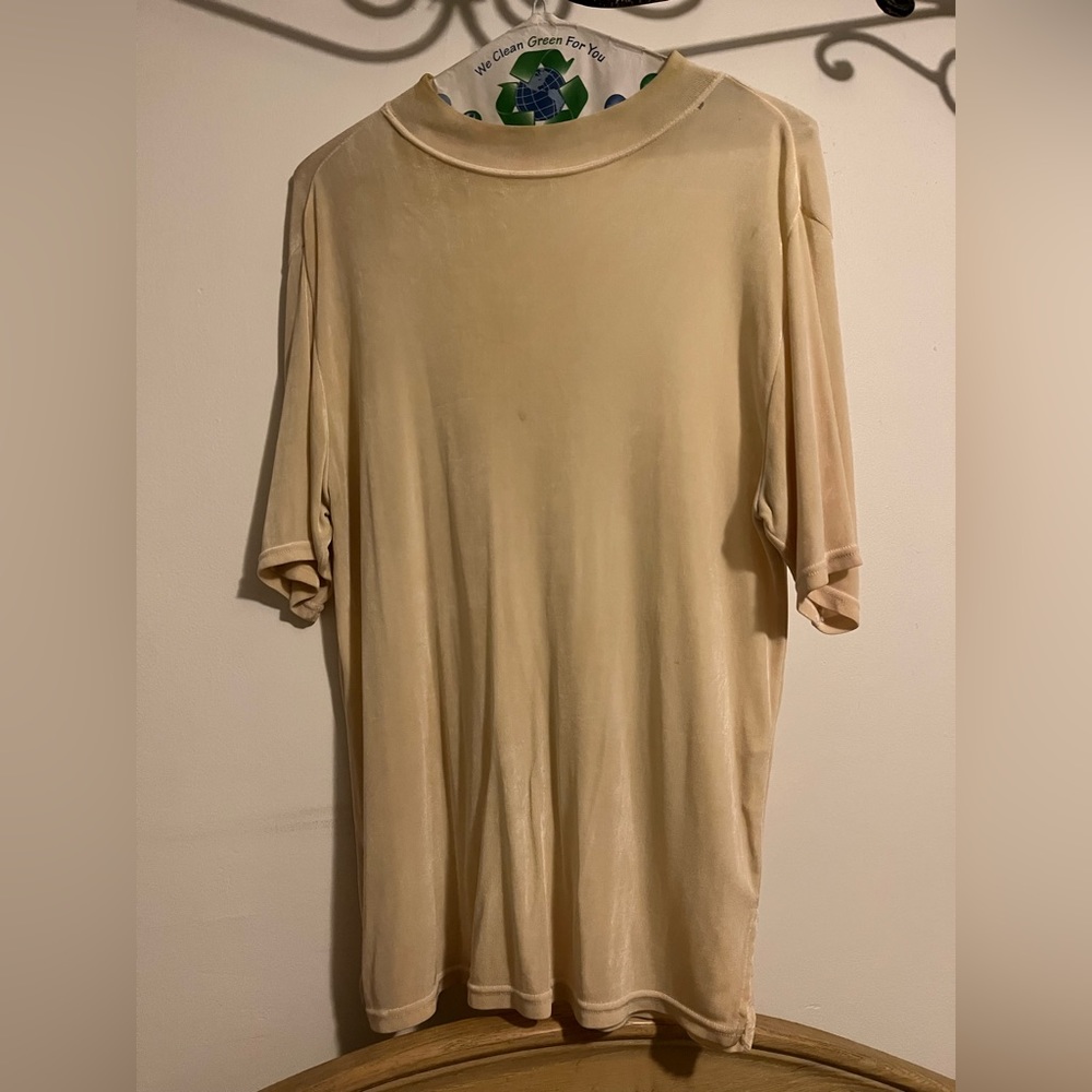Vintage white iridescent mock neck short sleeve shirt